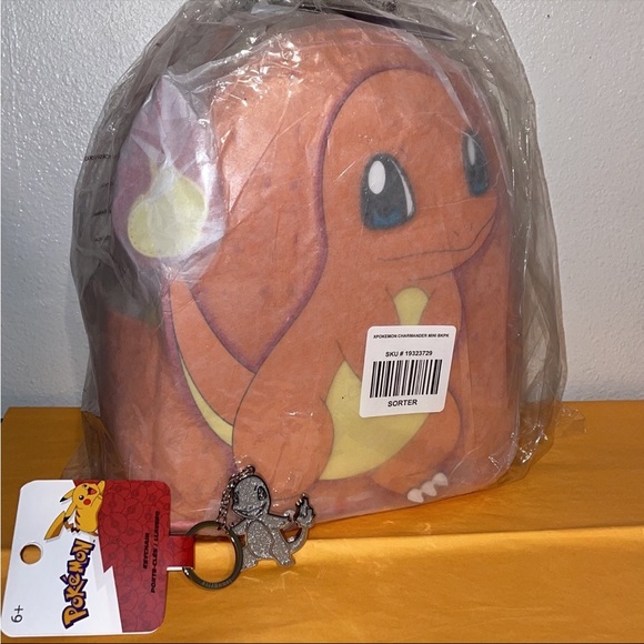 Exclusive Loungefly Pokemon Charmander Mini Backpack & Keychain - Picture 11 of 12